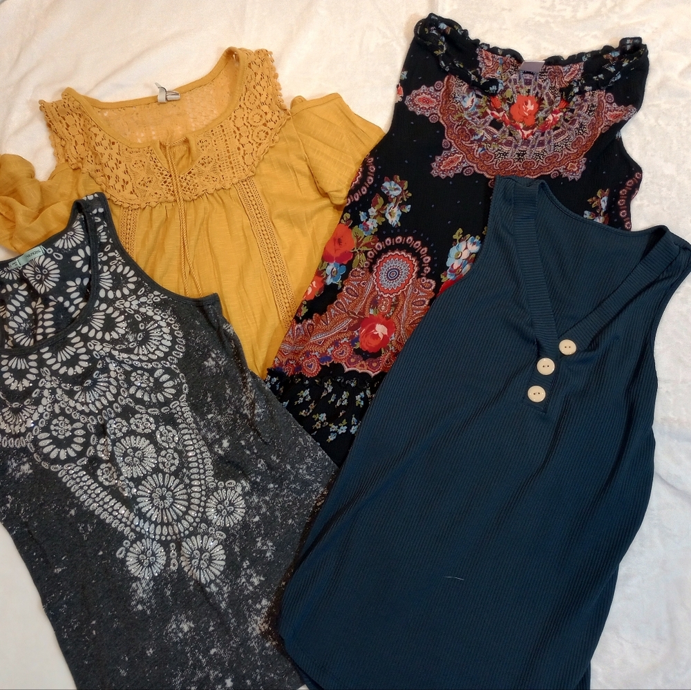 Women's Sz Small Tank Top Bundle Summer Fashion Lot Bila Maurices Cato 4 Shirts